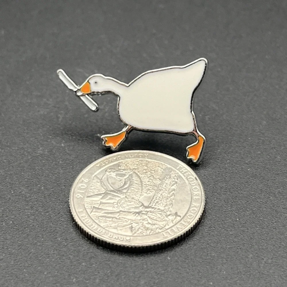 Untitled Goose Game‎ Knife Cute Funny Meme Lapel Hat Pin